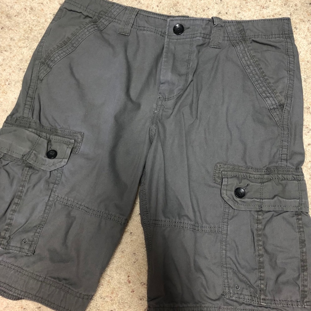 Men’s cargo shorts